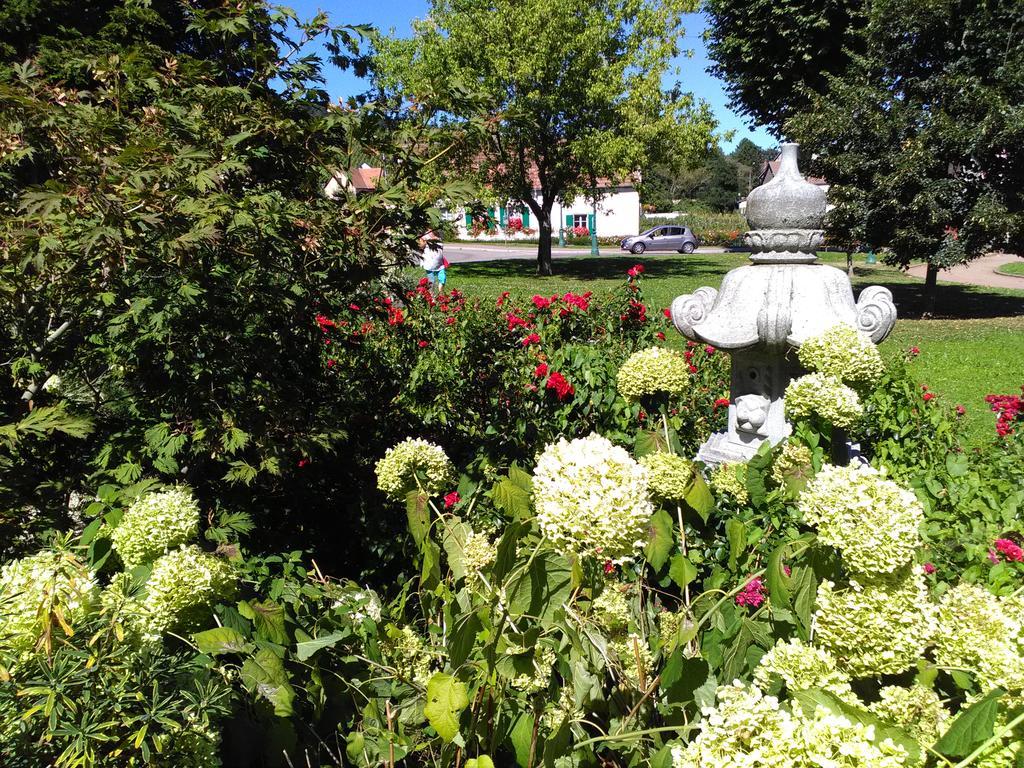 Gites & Camping On The Route Des Vins Bergheim Exterior foto